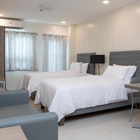 Hotel Merlo Makati City Exterior foto